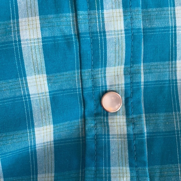 Bit & Bridle blue flannel short sleeved button up - Picture 6 of 17